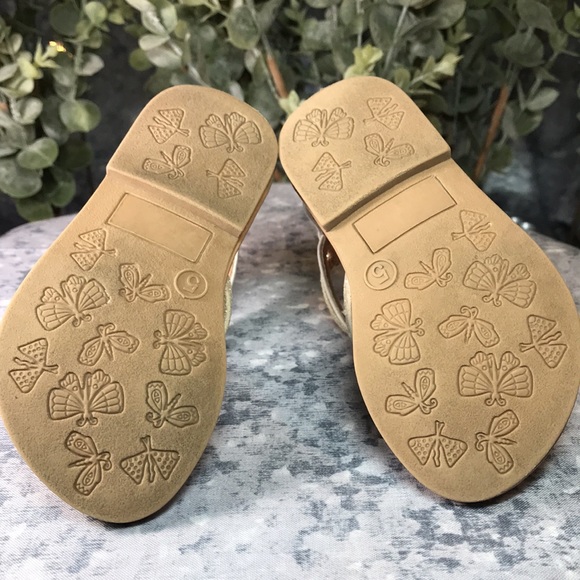 Falls Creek Little Girls Size 5 White Strappy Open Toe Glitter Flower Sandals ☀️ - Picture 8 of 9